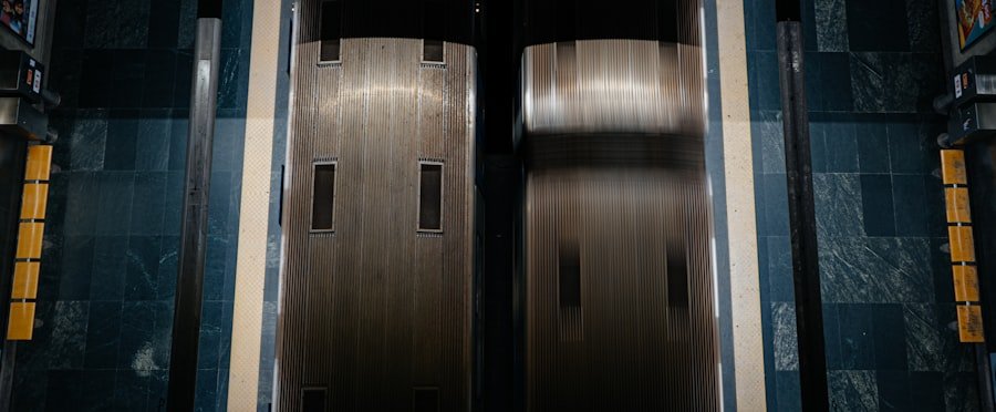 Photo elevator breakdown maintenance fees