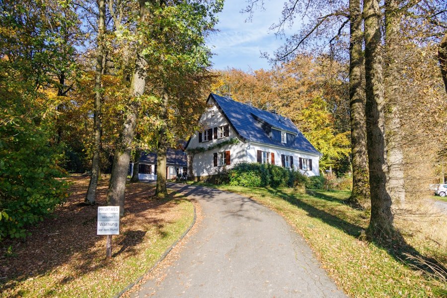 Photo buying house at auction opinion