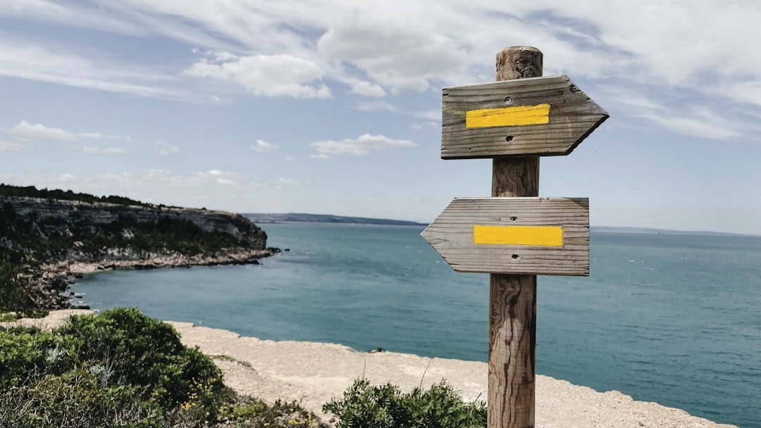 Dossier: Documents Interdits – Liste et Localisation Photo location