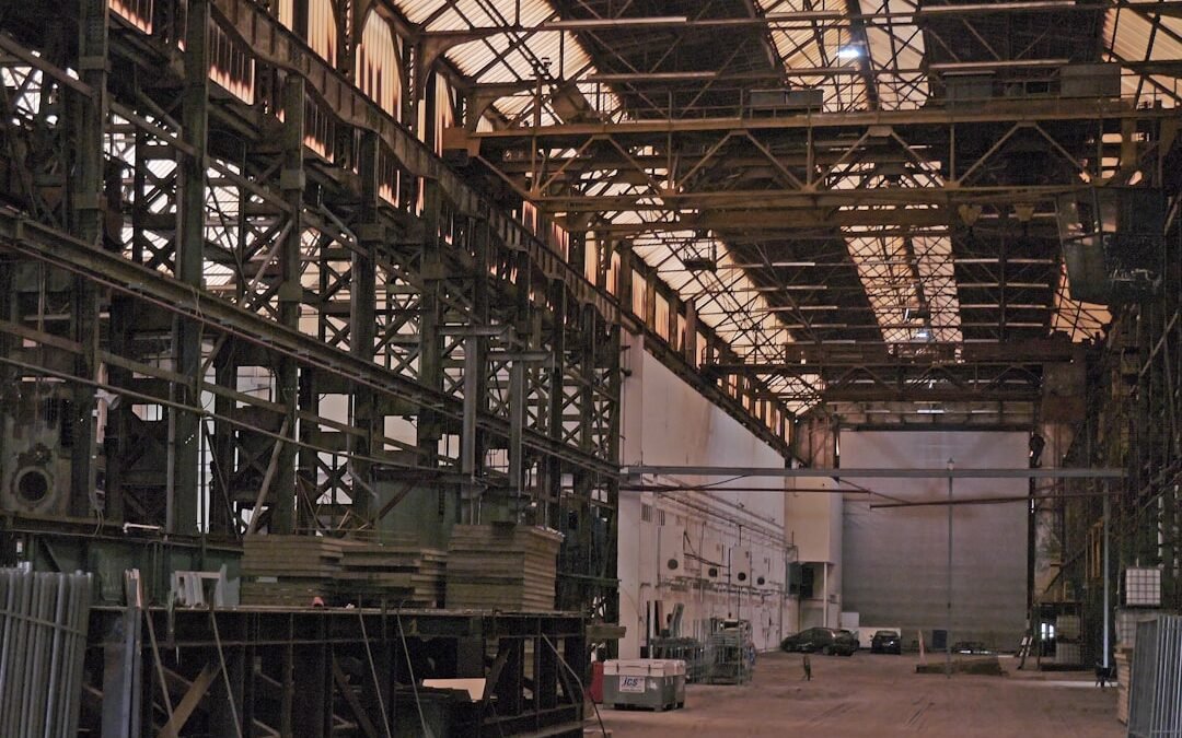 Déco salon style industriel : idées pour un budget serré