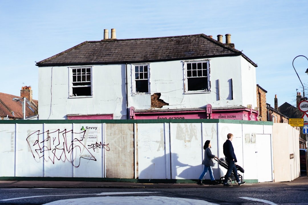 Ravalement façade obligatoire tous les 10 ans : ce que vous devez savoir