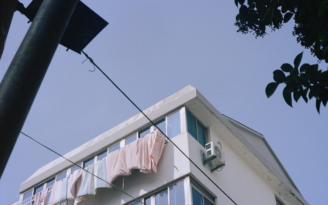 Comment sécher son linge en appartement pendant l’hiver malgré l’humidité