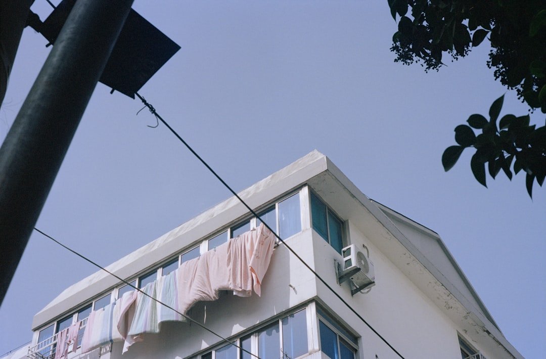 Comment sécher son linge en appartement pendant l’hiver malgré l’humidité